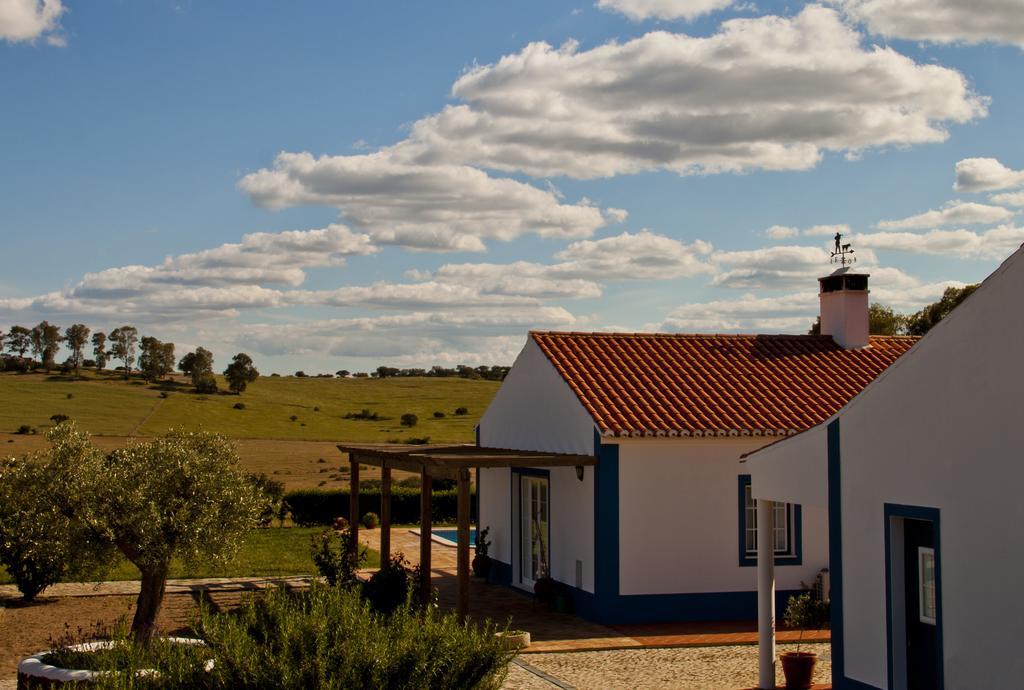 O Monte Do Alhinho - Turismo Rural Monte Costa Exterior photo